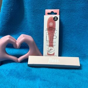 Floss & Daily Concepts Lip Bundle.